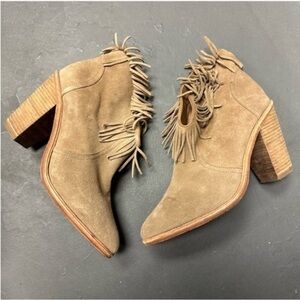 Joie ankle fringe suede festivall boots 9